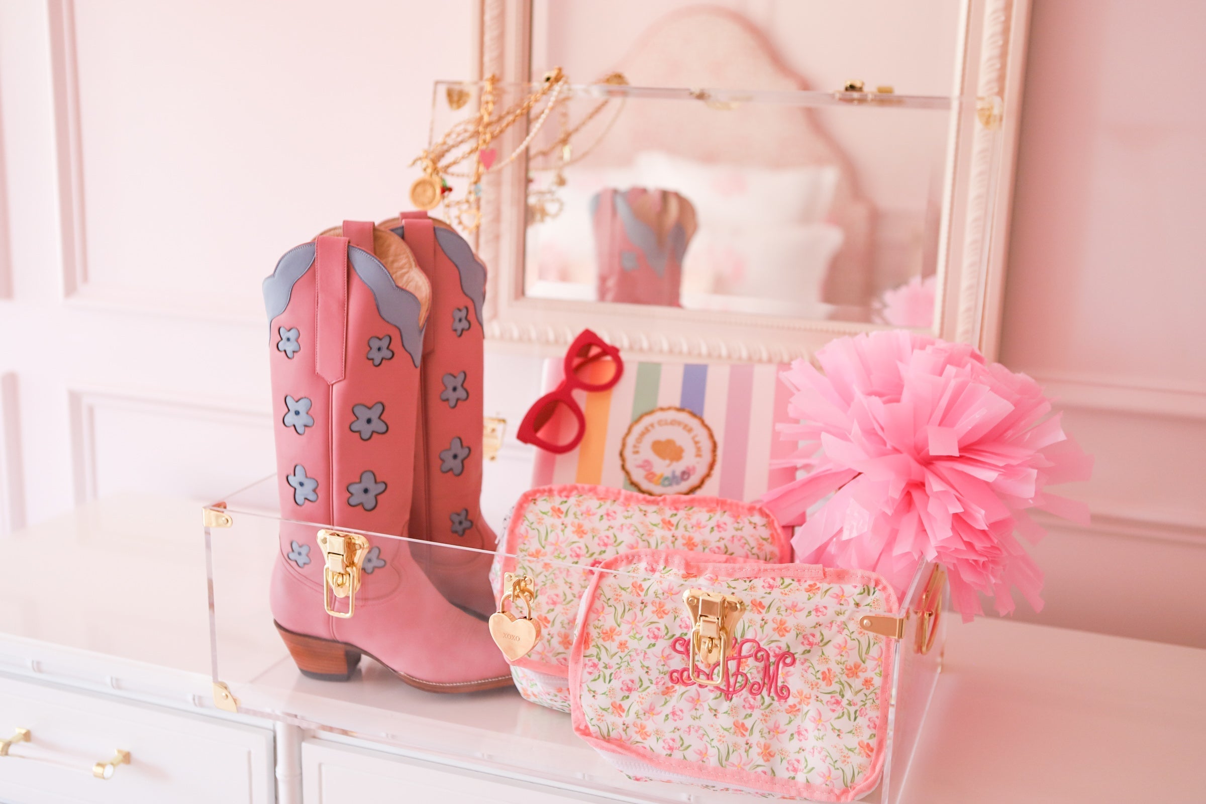 Introducing: The Acrylic Trunk