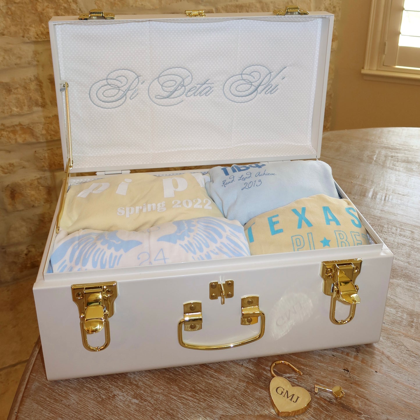 Pi Beta Phi Trunk