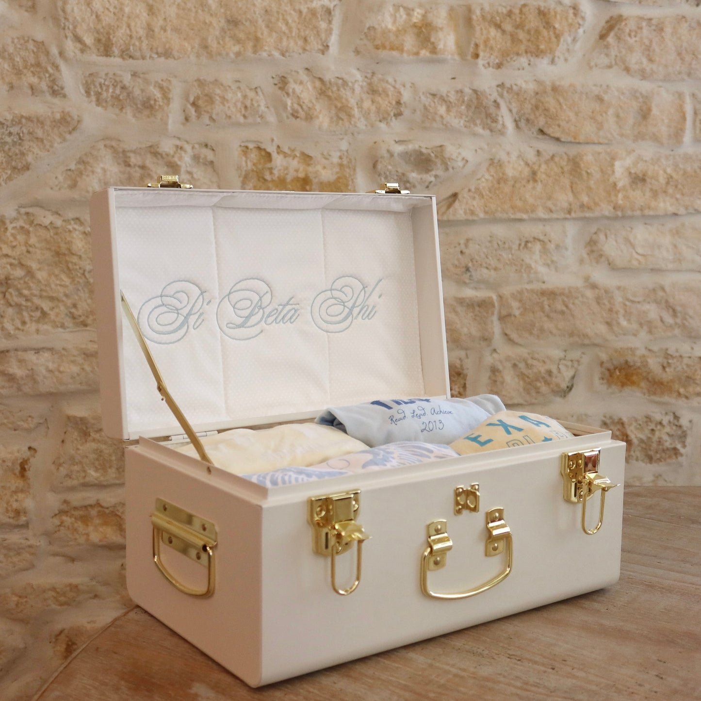 Pi Beta Phi Trunk