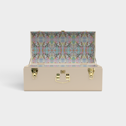 Laura Park x Petite Keep Petite Trunk