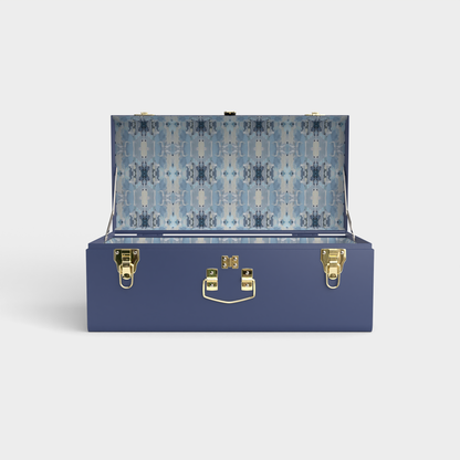 Laura Park x Petite Keep Petite Trunk