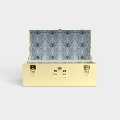 Laura Park x Petite Keep Petite Trunk
