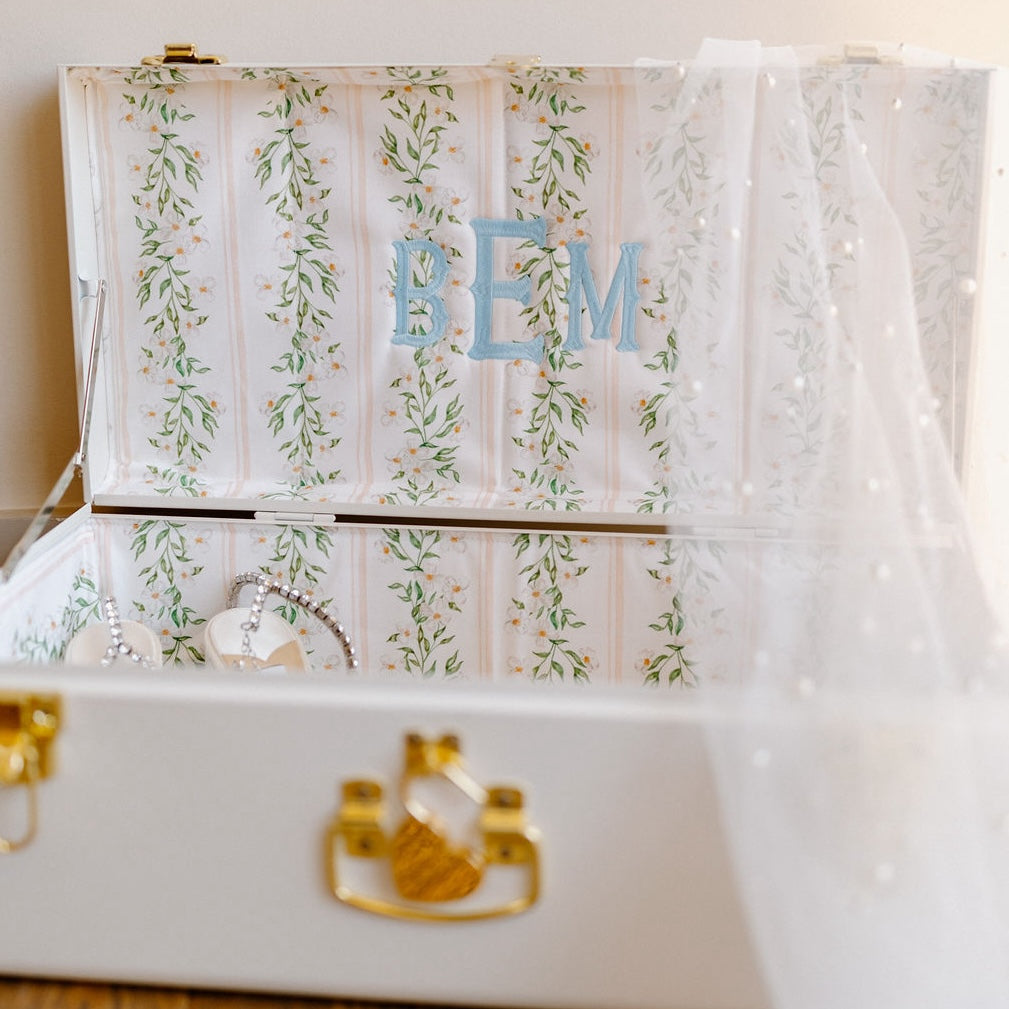 Petite Bridal Trunk