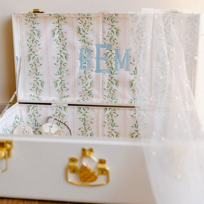 Petite Bridal Trunk